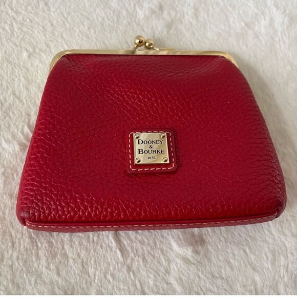 Dooney & Bourke Red Leather Kiss-Lock Coin Purse, Excellent Condition - Picture 6 of 7